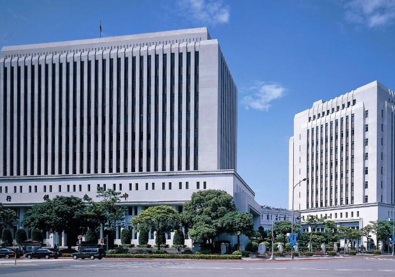 如何解读央行利率决策对汇率的影响? - Ultima Markets